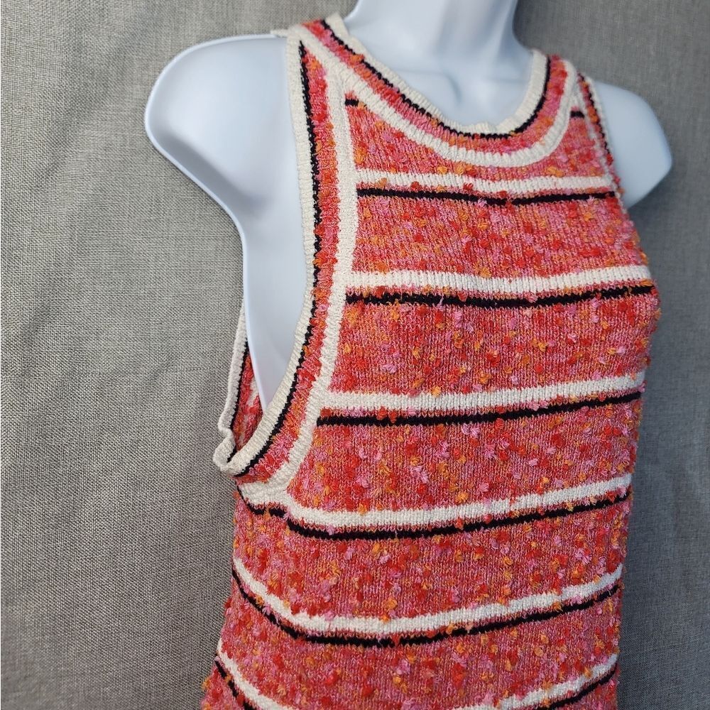 ANN TAYLOR Summer Knit Sleeveless Top - Picture 3 of 9